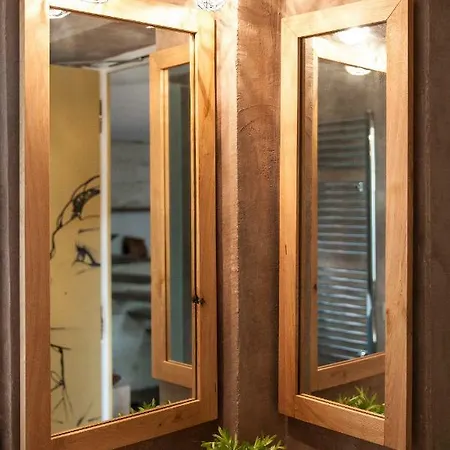 Embawo Studio Daire Milano